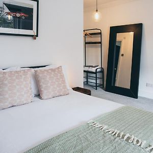 Twin Room Shower